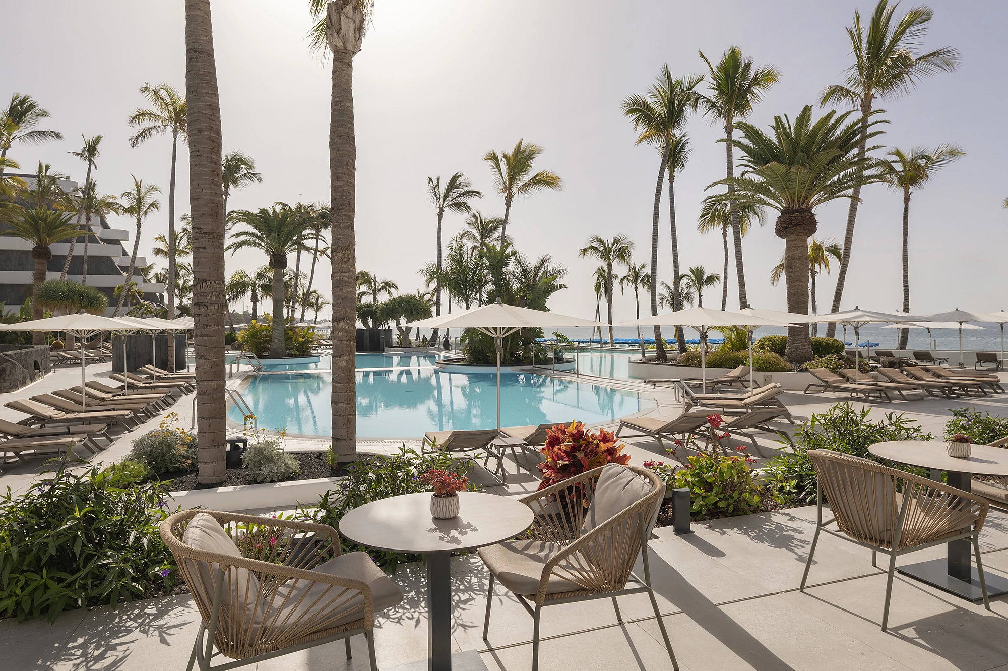 Marea Pool & Lounge Bar